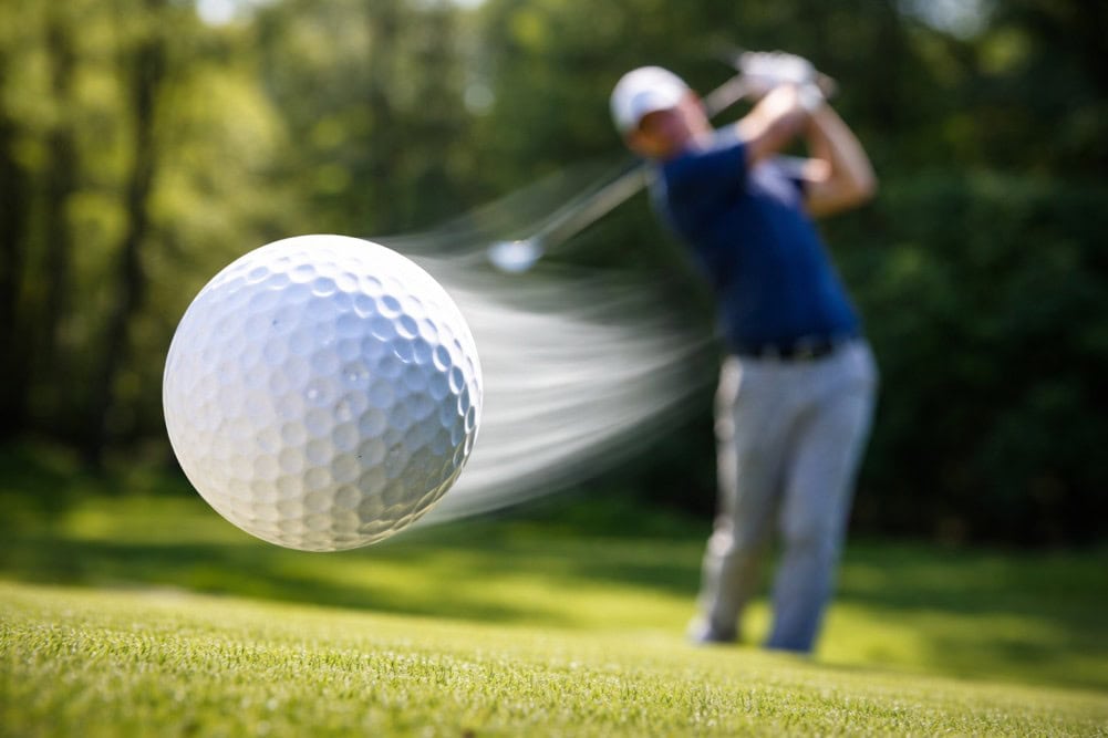 Vitesse d'une balle de golf le secret pour gagner en distance — free download