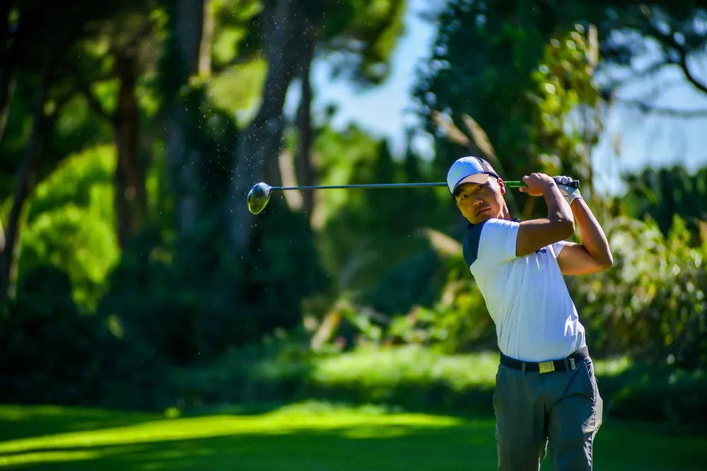 Comment gagner de la distance au golf sans forcer ?
